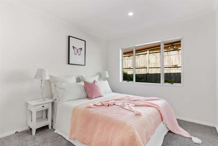 63 Salford Crescent Flat Bush_9