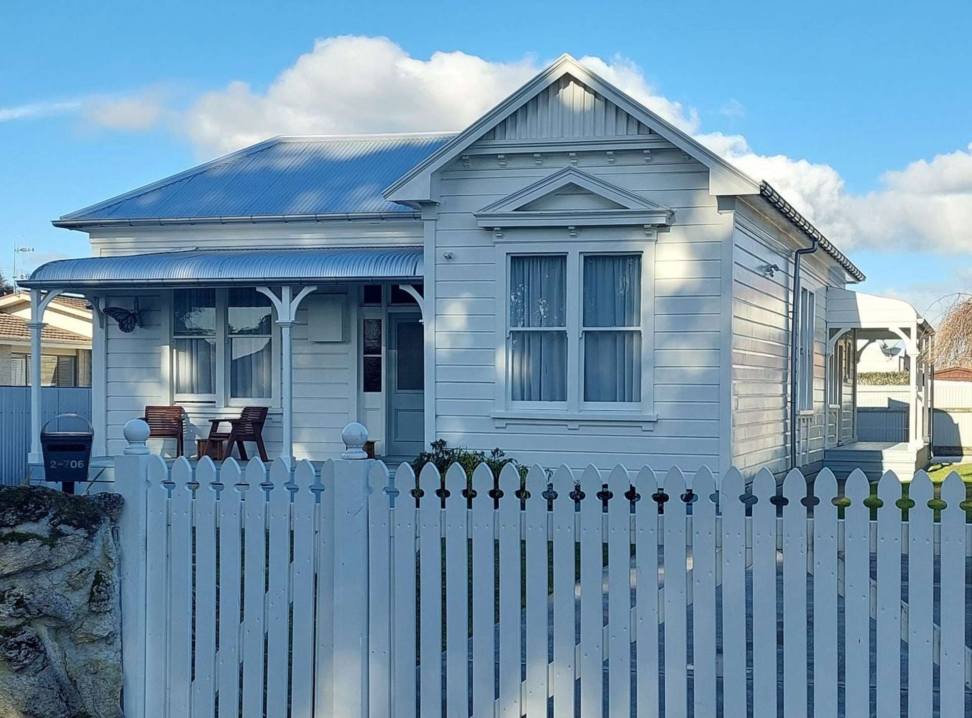 2/706 Charles Street Raureka_0