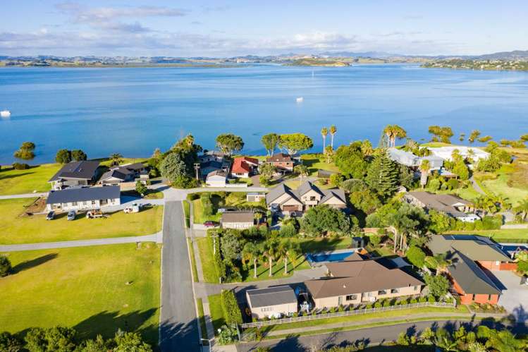 10 Glengarry Lane Tamaterau_24