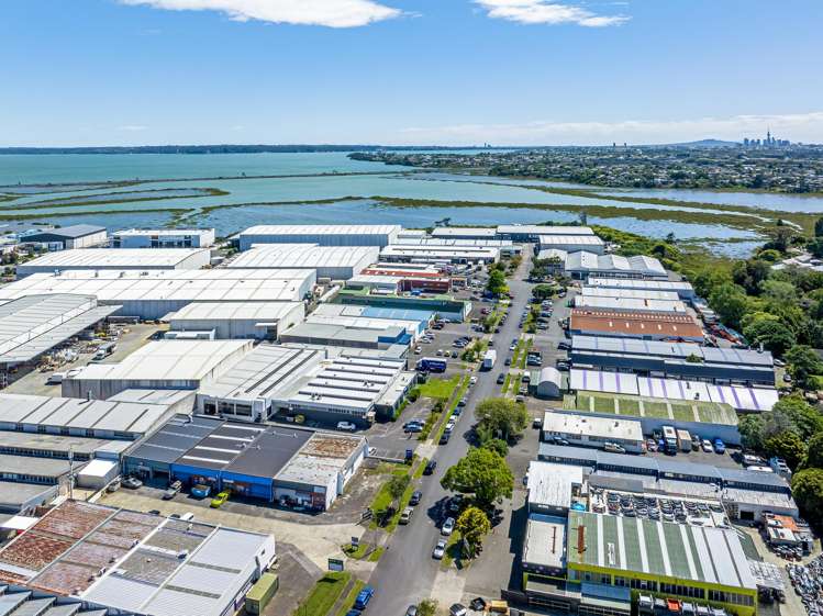 14-18 Honan Place Avondale_15