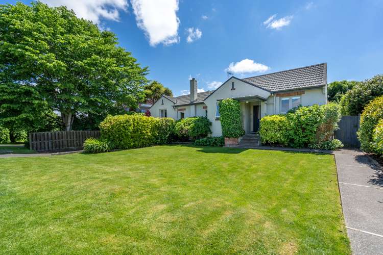 104 Layard Street Windsor_24