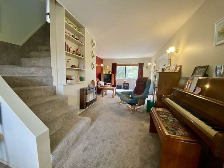 8 Escort Grove Awapuni_14