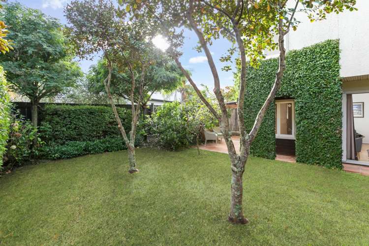 1/109 Grand Drive Remuera_14