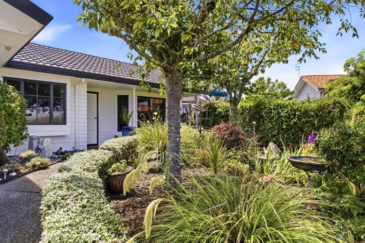 2/35 The Grove Nukuhau_1