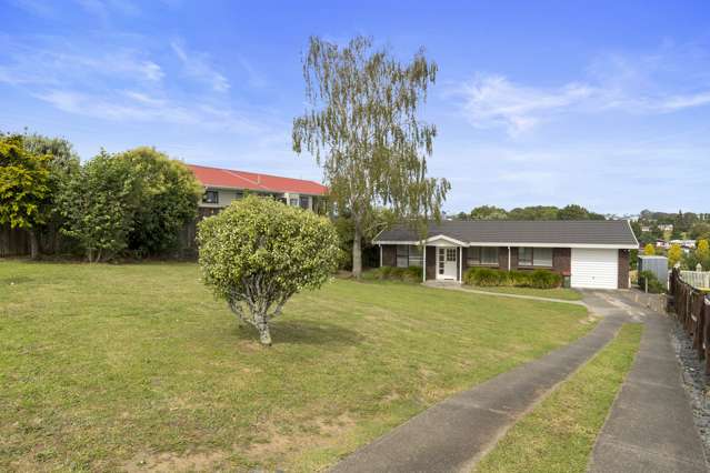 137 Tuhikaramea Road Dinsdale_1