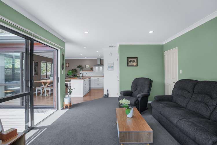 64a Hyde Street Wainuiomata_3