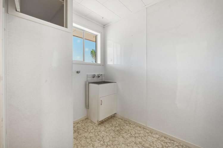 1 Hinau Street Pukehangi_12