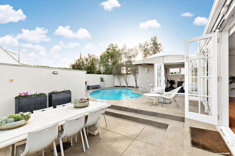 185 Victoria Road Devonport_18