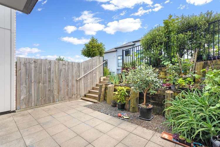 5 Tokai Place Glen Eden_1