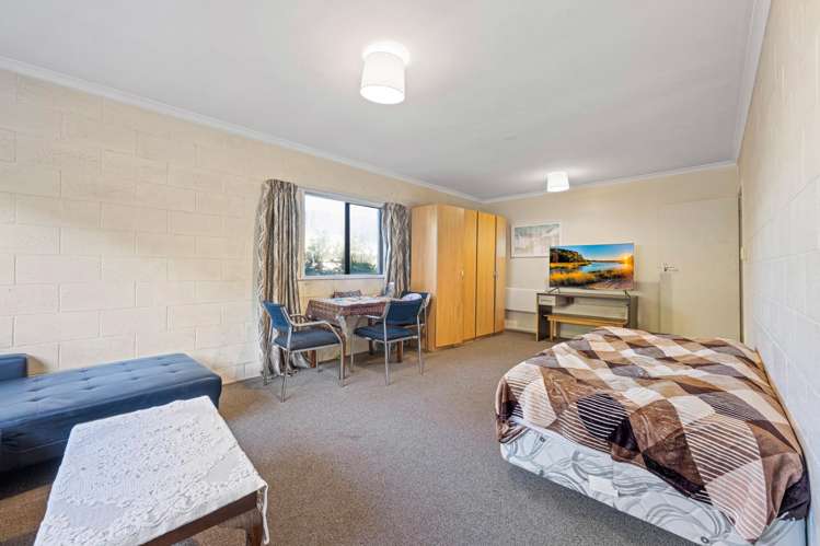 Units 1-3/91 Waikawa Road Picton_6