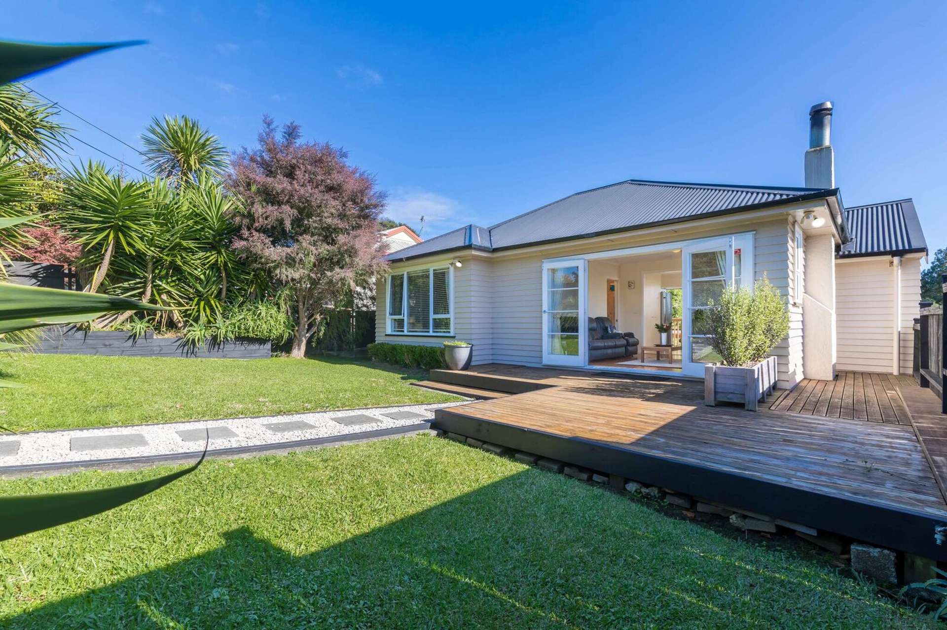 36 Fairmount Road Titirangi_0