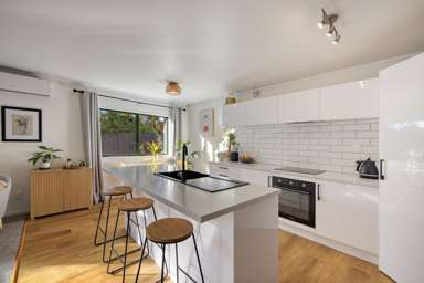 37A Meadowland Street_3