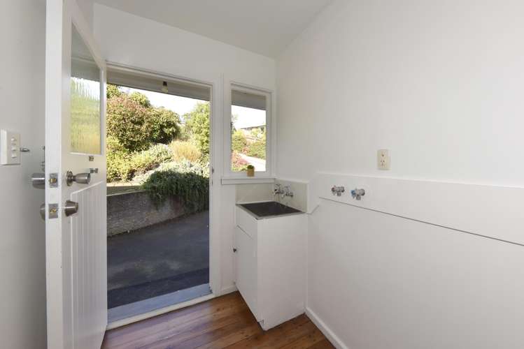 1/2 Conifer Place Huntsbury_15