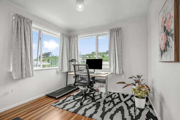 63 Mark Avenue Paparangi_11