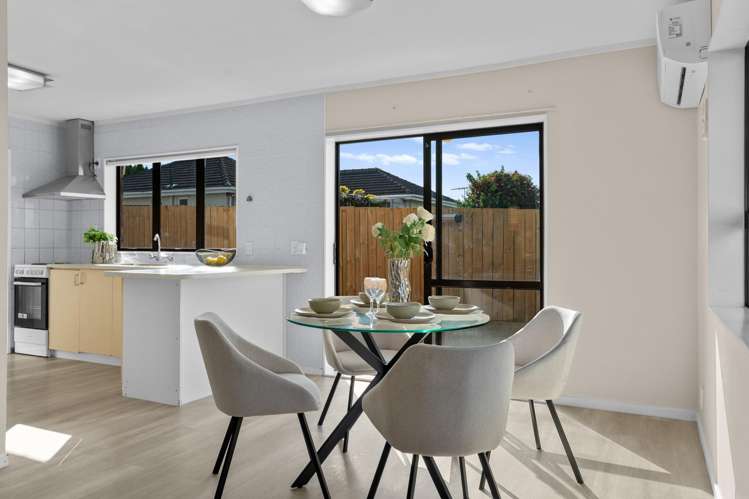 2/284 Richardson Road New Windsor_10