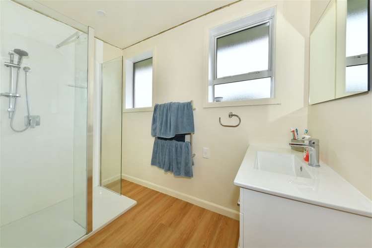 903 Main North Road Belfast_14