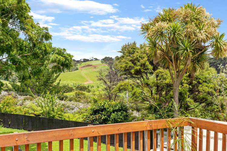 47 Waitakere Road Waitakere_8