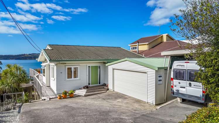 19 Swann Beach Road Stanmore Bay_12