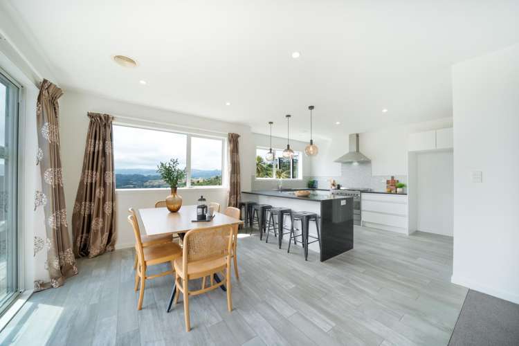 59 Endeavour Drive Whitby_4