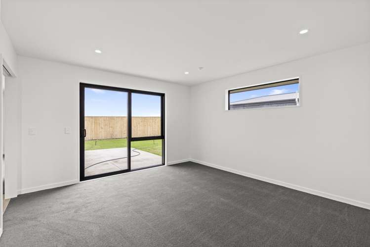 14 Falcons View Drive Rolleston_10