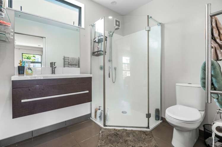 2/36 Penney Avenue 10044_20