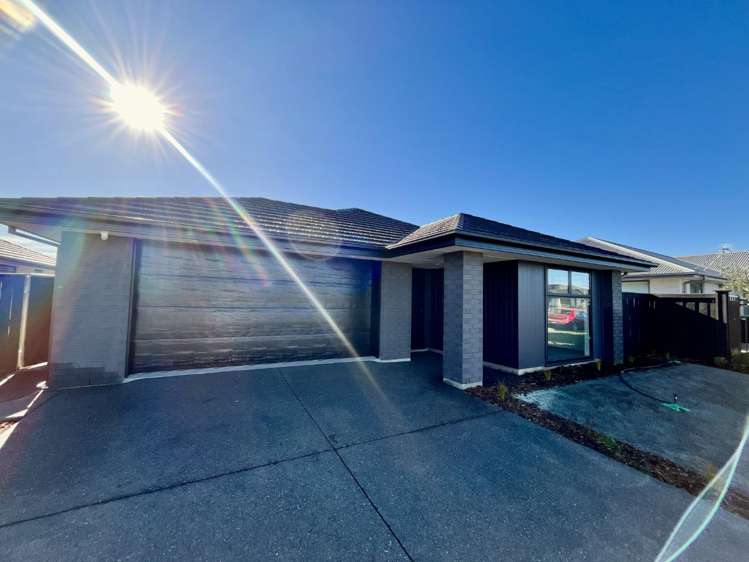 23 Longore Way 11103_1