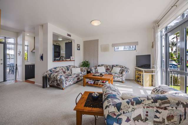 5/2 Armoy Drive East Tamaki_4