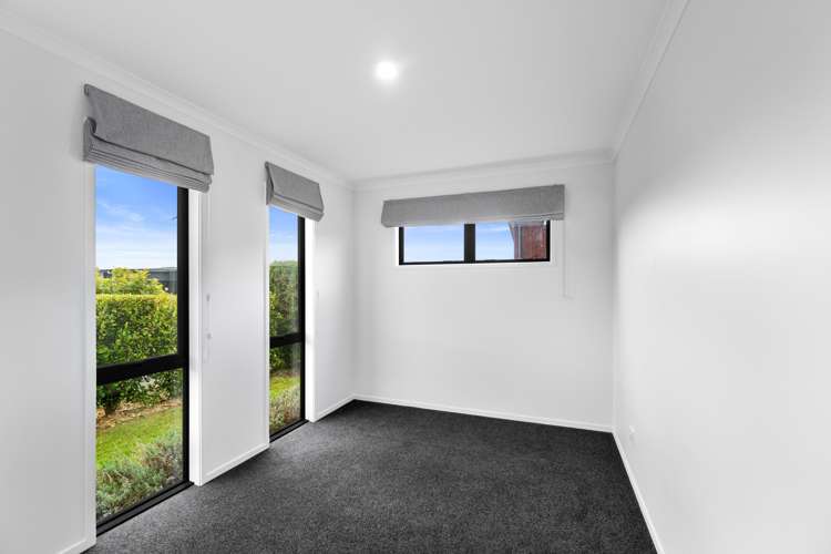 32 Probert Crescent Chartwell_6