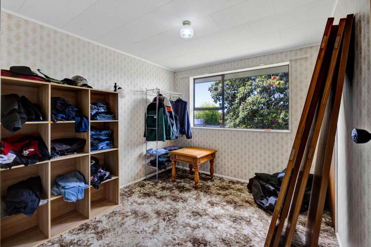 13 Flint Road West Stratford_16