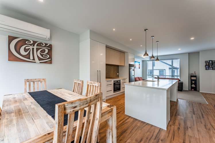 15 Watermill Lane Silverdale_2