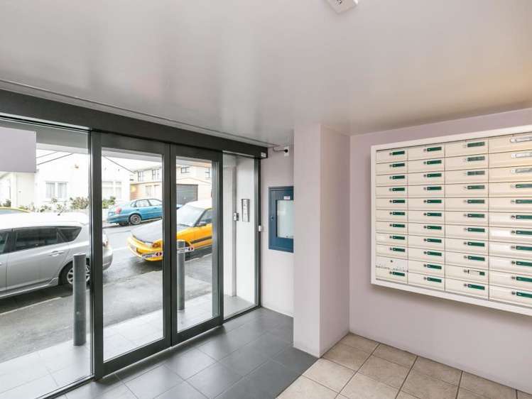 204/72 Herald Street Berhampore_8