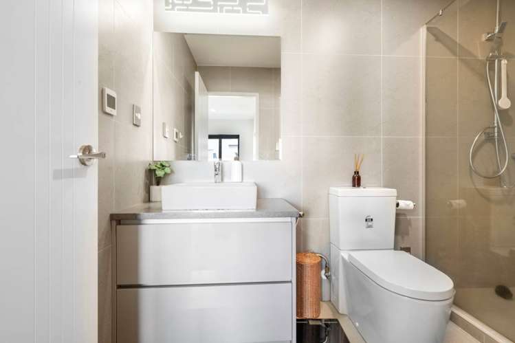 9 Tihema Lane Westgate_18