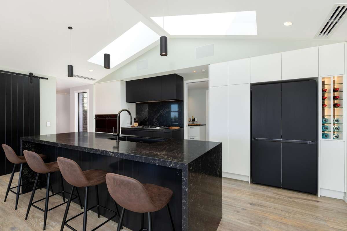 226 Bronte Road West_4