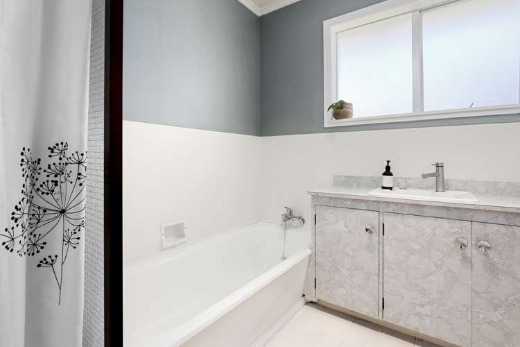 14 Chipping Dale Mangere Bridge_11