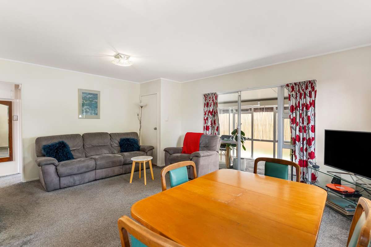 1/6 Pettit Place_2