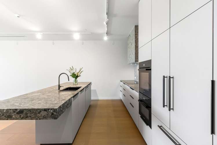 203/81 Carlton Gore Road Newmarket_7