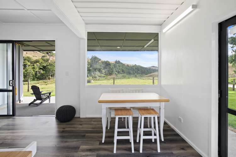 231 J Renall Road Pollok_21