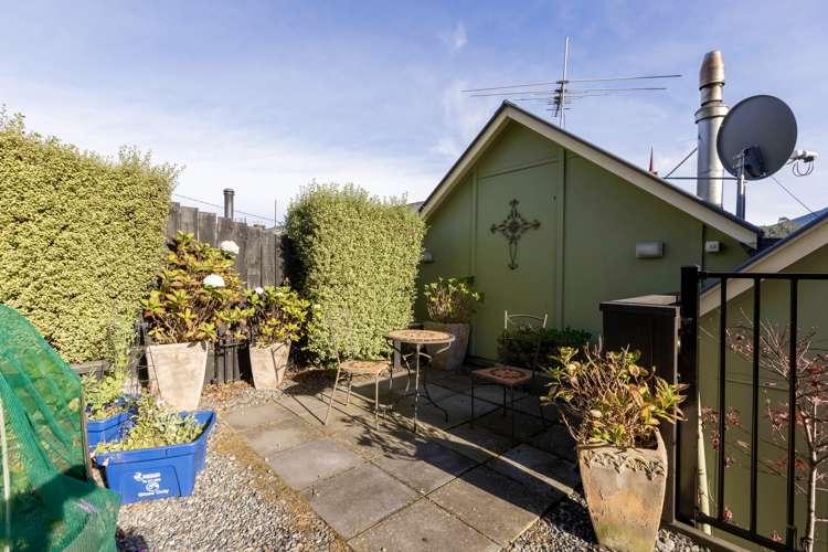 5 Harrington Street Port Chalmers_14