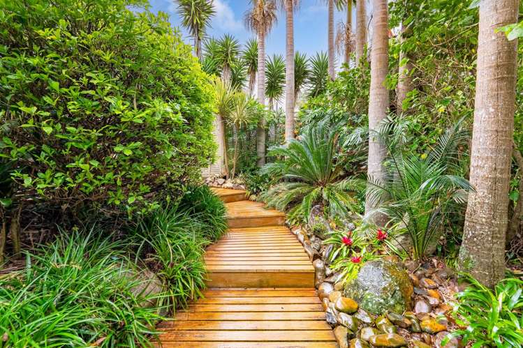 381 Cove Road Waipu_27
