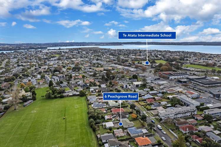 6 Peachgrove Road Te Atatu Peninsula_17