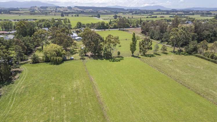 1649 Cust Road Cust_45