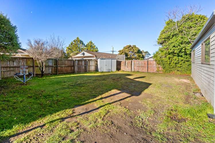 25 Pinewood Avenue North New Brighton_27