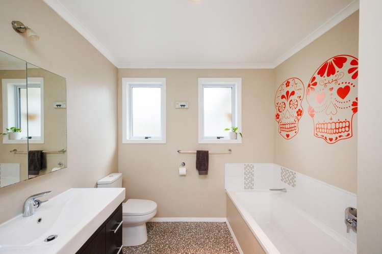 19 Seddon Street Takaro_21