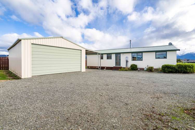 5 Speight Street Te Anau_21