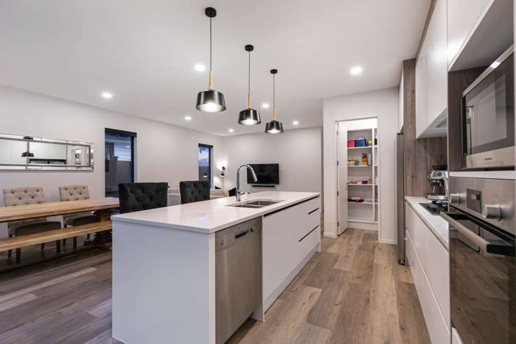 23 Siren Street Wainui_10