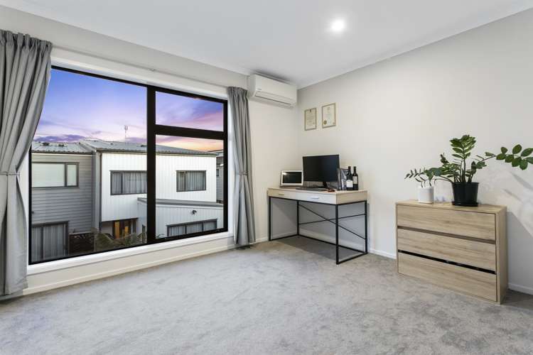 7 Sacred Kingfisher Road Hobsonville_11