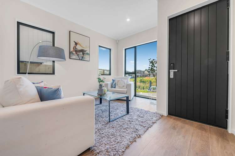 11 Sagitta Drive Flat Bush_12