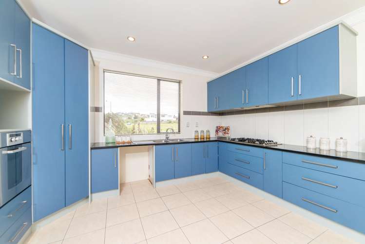 27 Medallion Drive Oteha_5