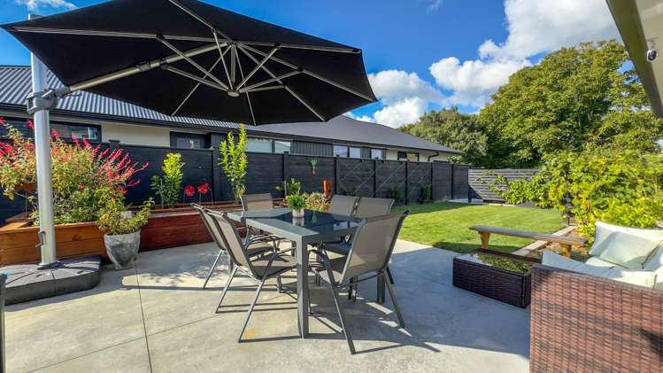 4 Hugo Shaw Drive 11373_2