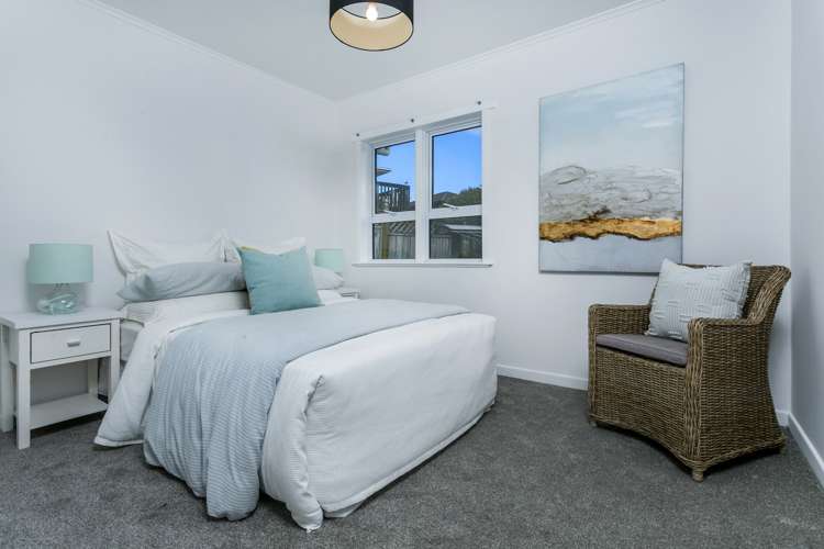 1/1 Anne Road Hillcrest_6